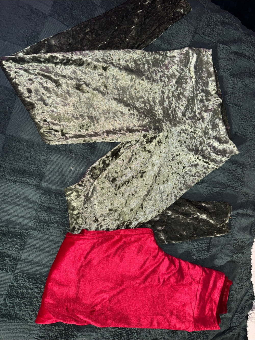BUNDLE Women’s Velvet Legging Pants - Sage green & Red